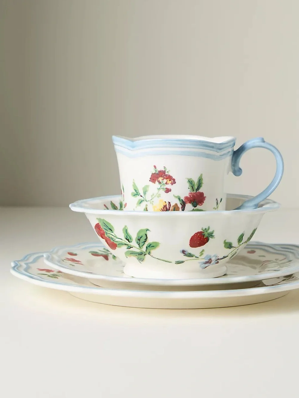 NIB Camille Stoneware Dessert Plates, Set of 4 /